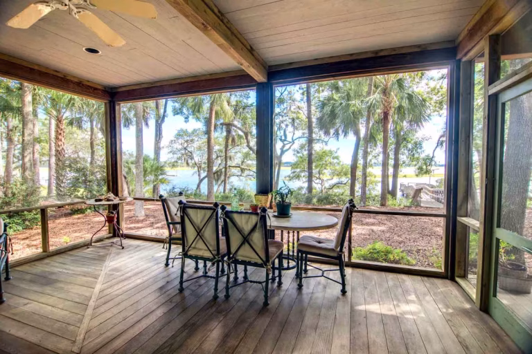 Screened-in Porch Builders: 2026 Professional Planning Guide